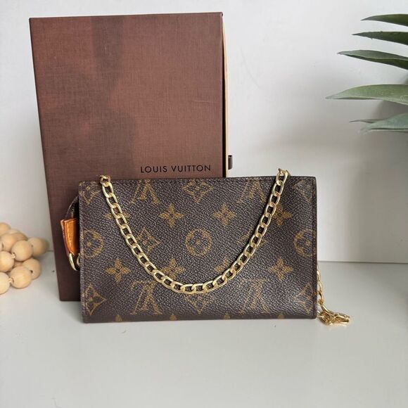 ✅AUTHENTIC✅LOUIS VUITTON MINI SHOULDER BAG+ BOX - Picture 15 of 15